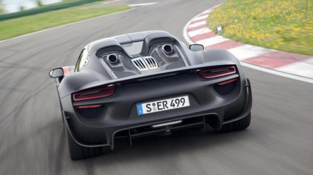 Porsche 918 Spyder posteriore