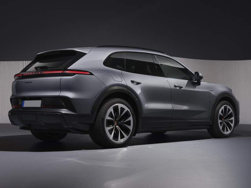 Porsche Cayenne Electric posteriore