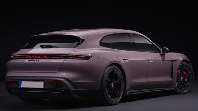 Porsche Taycan Sport Turismo posteriore