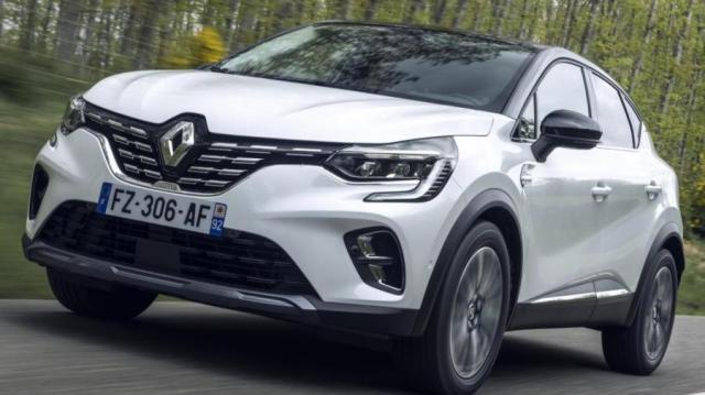 Renault Captur E-Tech Hybrid strada