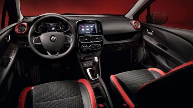 Renault Clio Sporter interni