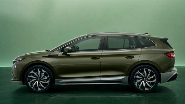 Skoda Nuova Enyaq profilo