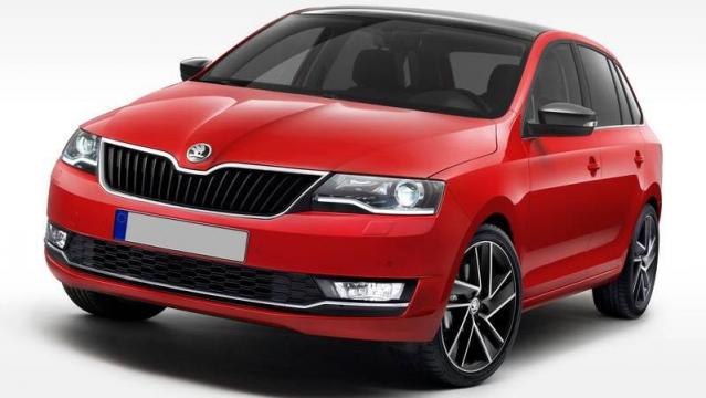 Skoda Nuova Rapid Spaceback tre quarti anteriore