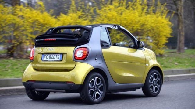 Smart fortwo cabrio scoperta