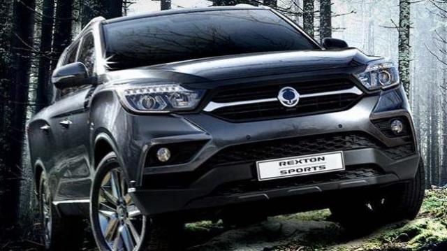 SsangYong Rexton Sports tre quarti anteriore