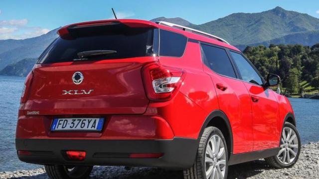 SSangYong XLV tre quarti posteriore