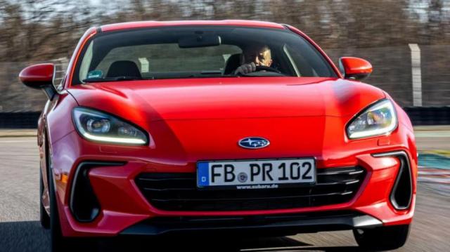 Subaru BRZ rossa
