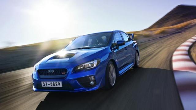 Subaru WRX 2015 in pista