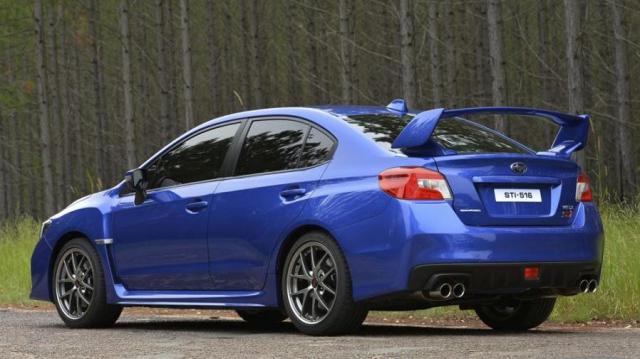 Subaru WRX 2015 profilo