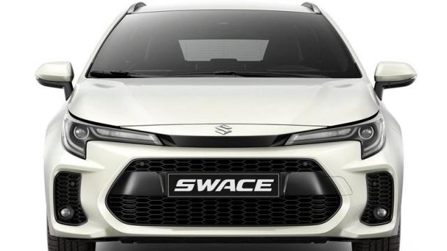 Suzuki Swace anteriore