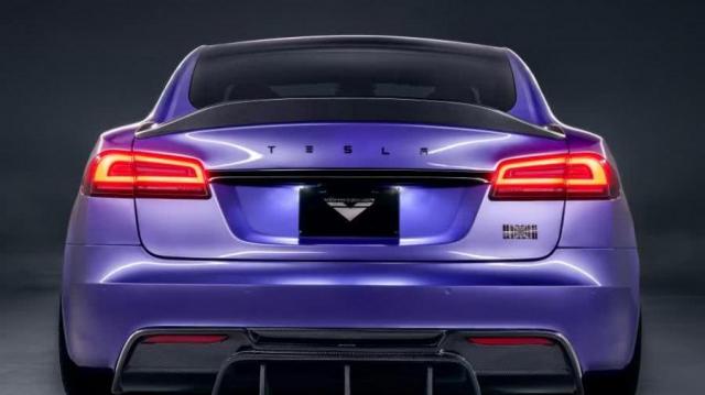 Tesla Model S posteriore