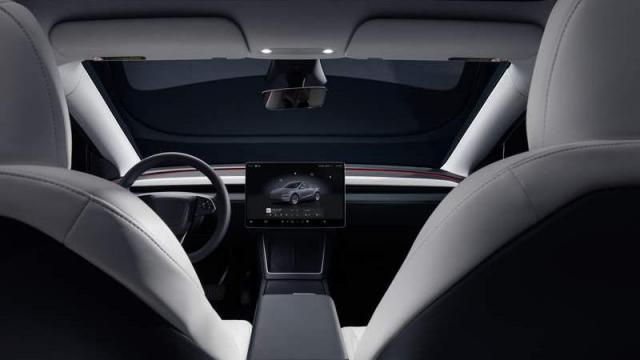 Tesla Nuova Model Y 1