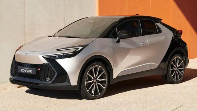 Toyota Nuova C-HR anteriore