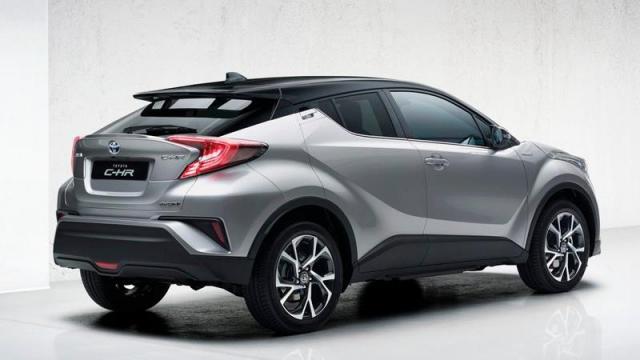 Toyota C-HR Hybrid 4