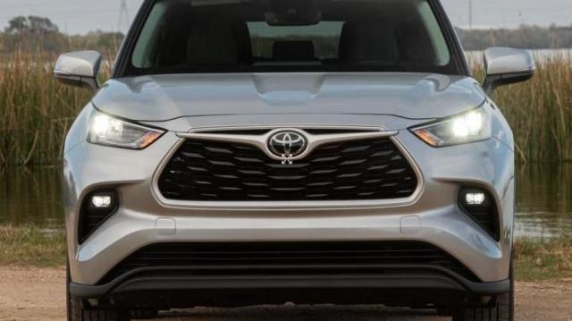 Toyota Highlander frontale