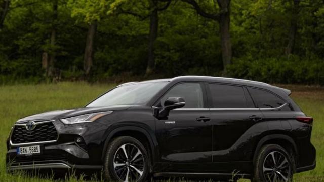 Toyota Highlander profilo