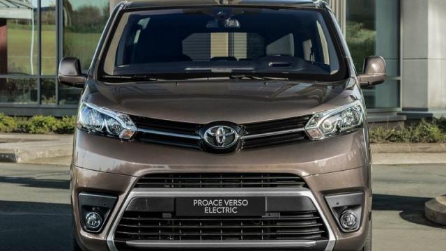 Toyota Proace Verso Electric anteriore