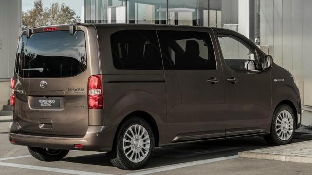 Toyota Proace Verso Electric profilo 1