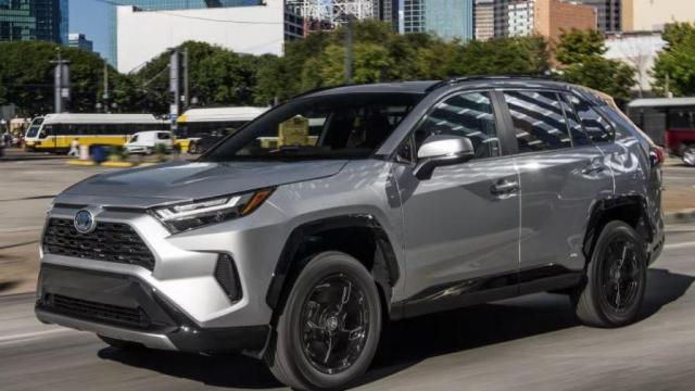 Toyota RAV4 Plug-in profilo