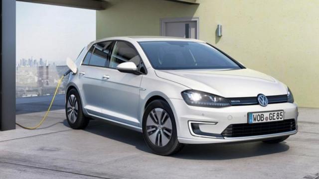 Volkswagen e-Golf 5