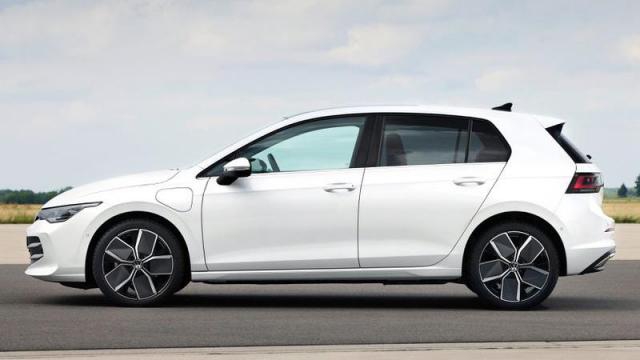 Volkswagen Nuova Golf profilo