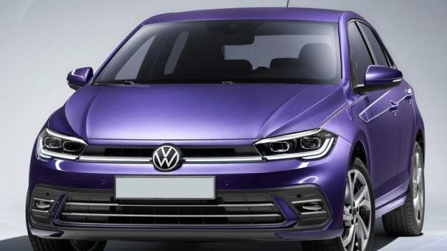 Volkswagen Nuova Polo tre quarti anteriore 1