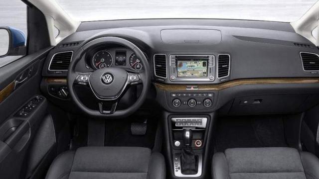 Volkswagen Sharan interni