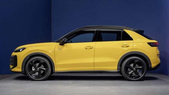 Volkswagen Nuovo T-Roc profilo