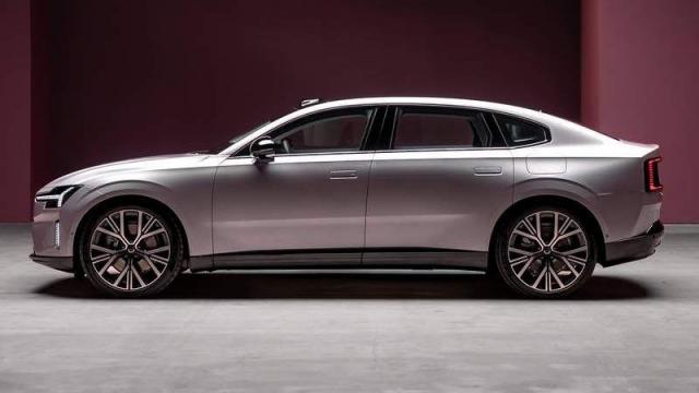 Volvo ES90 profilo