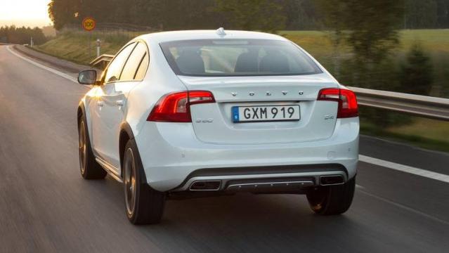 Volvo S60 Cross Country 6