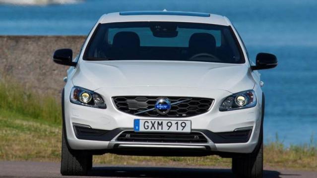 Volvo S60 Cross Country 8