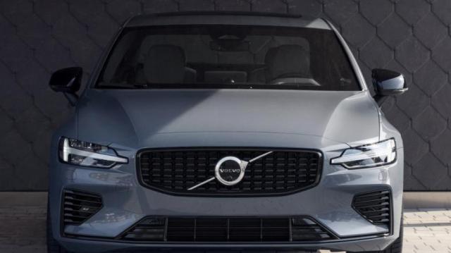 Volvo S60 Recharge frontale