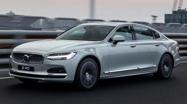 Volvo S90 profilo