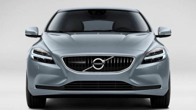 Volvo V40 anteriore