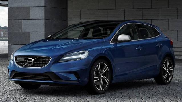 Volvo V40 11