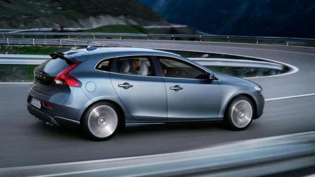 Volvo V40 profilo