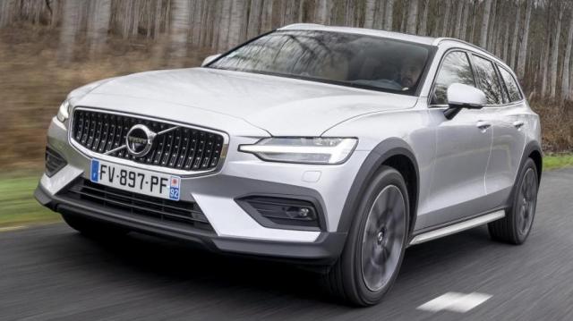 Volvo V60 Cross Country movimento