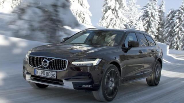Volvo V90 Cross Country neve