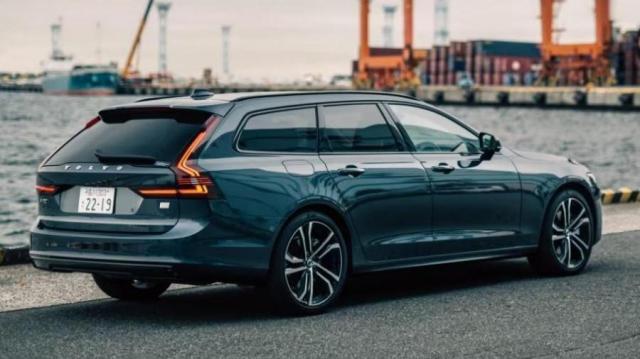 Volvo V90 Recharge posteriore