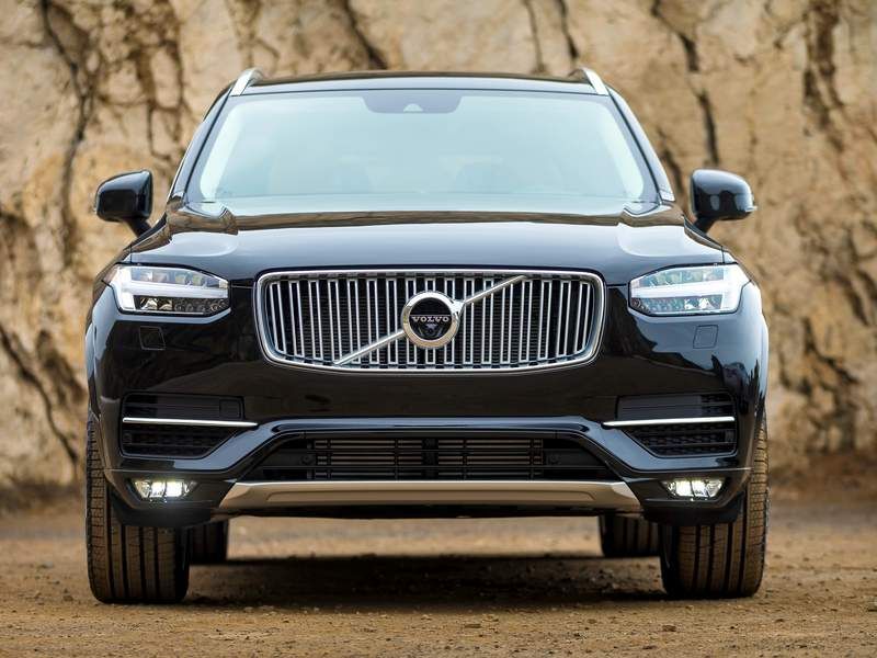Volvo XC90 anteriore